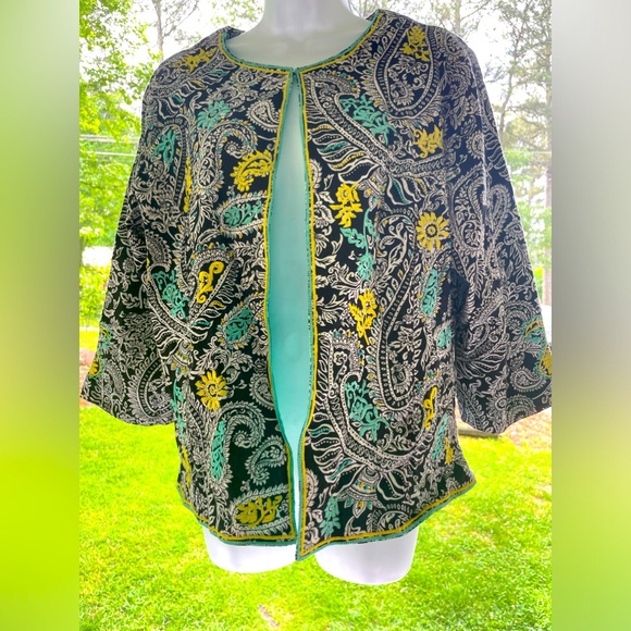 Choices b/w paisley jacket - Picture 1 of 9
